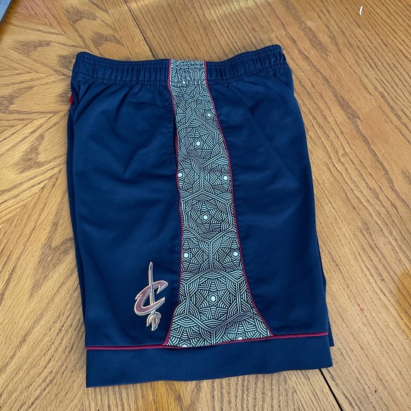 NBA Athletic Short Boys Sz 10/12 slightly used - Picture 1 of 7
